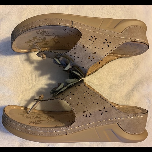 BrandNew Italian Super Soft & Light Weight Sandals - Picture 3 of 4